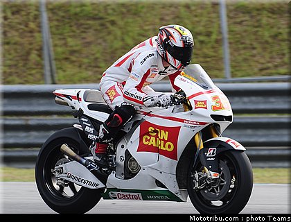 melandri_16_motogp_2010_test_sepang2.jpg