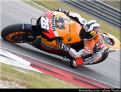 pedrosa_06_motogp_2010_test_sepang2.jpg