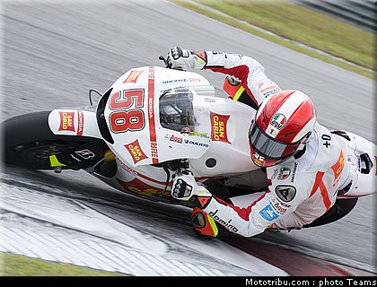 simoncelli_01_motogp_2010_test_sepang2.jpg