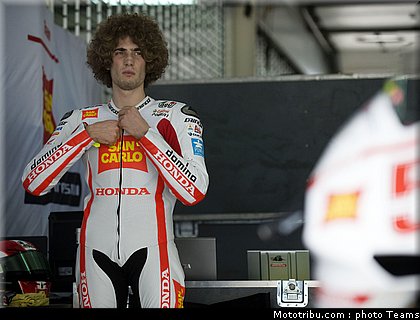 simoncelli_08_motogp_2010_test_sepang2.jpg