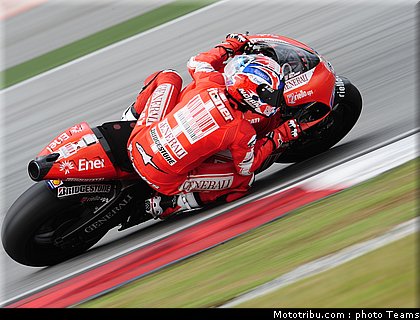 stoner_06_motogp_2010_test_sepang2.JPG