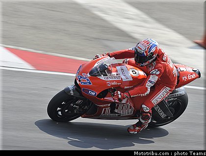stoner_15_motogp_2010_test_sepang2.JPG
