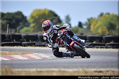 johann_zarco_test_circuit_du_mistral_2010_017.JPG