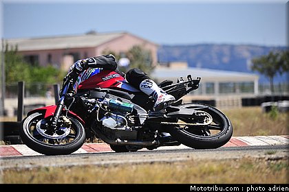 johann_zarco_test_circuit_du_mistral_2010_023.JPG