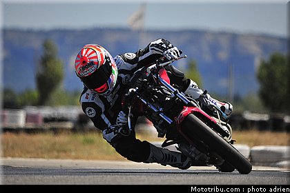 johann_zarco_test_circuit_du_mistral_2010_027.JPG