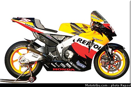001_honda_repsol_rc211v_2006_dani_pedrosa.jpg
