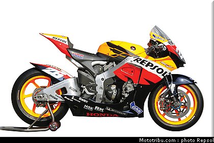 002_honda_repsol_rc212v_2007_dani_pedrosa.jpg