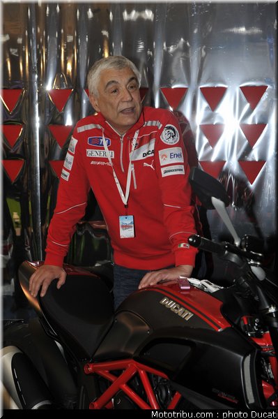 ducati_vroom_2011_0101