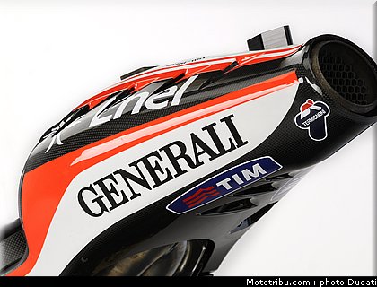 ducati_vroom_2011_0022.JPG