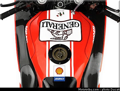 ducati_vroom_2011_0036.jpg