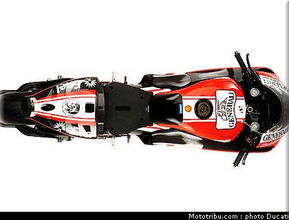 ducati_vroom_2011_0037.jpg