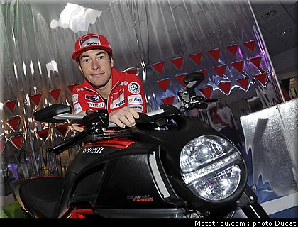 ducati_vroom_2011_0091.JPG