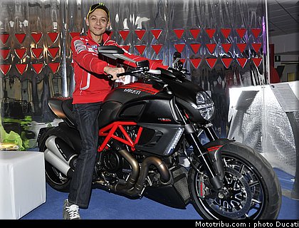 ducati_vroom_2011_0100.JPG