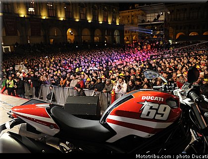 ducati_night_2011_007.JPG