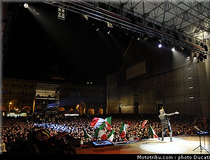 ducati_night_2011_008.JPG