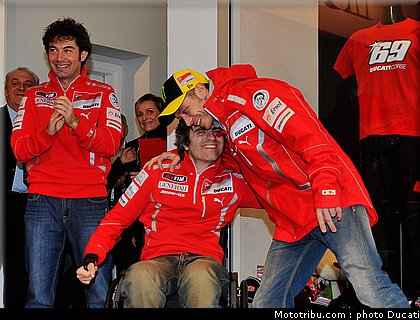 ducati_night_2011_058.jpg