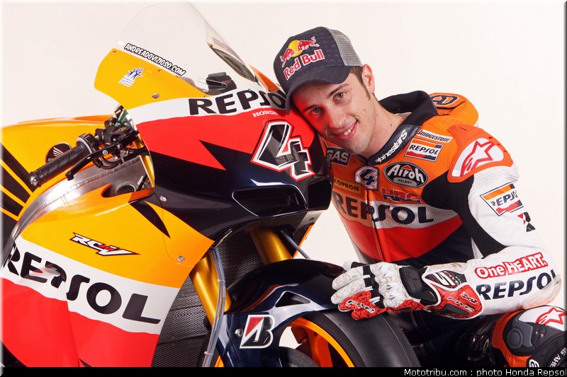 038_honda_repsol_hrc_2011_dovizioso_06_038
