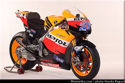 016_honda_repsol_hrc_2011_pedrosa_01_016.jpg
