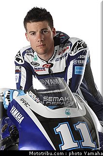 motogp_yamaha_racing_team_2011_spies_08.jpg