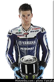 motogp_yamaha_racing_team_2011_spies_17.jpg