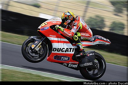 motogp_2011_rossi_mugello_test_gp12_001.JPG