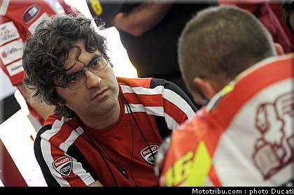 motogp_2011_rossi_mugello_test_gp12_006.jpg