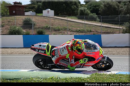 motogp_2011_test_ducati_gp12_rossi_8.jpg