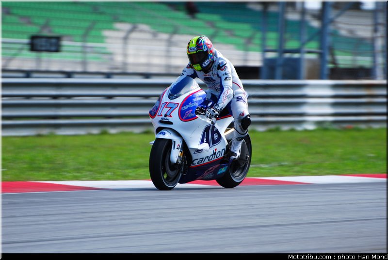 motogp_test_malaisie_2011_abraham_1