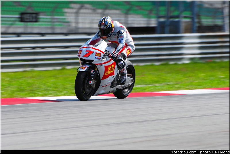 motogp_test_malaisie_2011_aoyama_6
