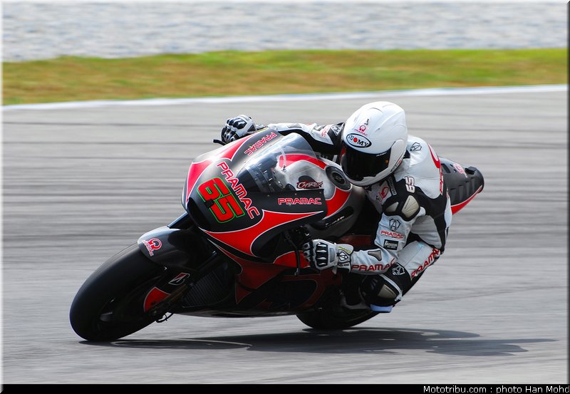 motogp_test_malaisie_2011_capirossi_1