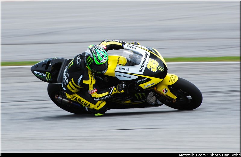 motogp_test_malaisie_2011_crutchlow_5