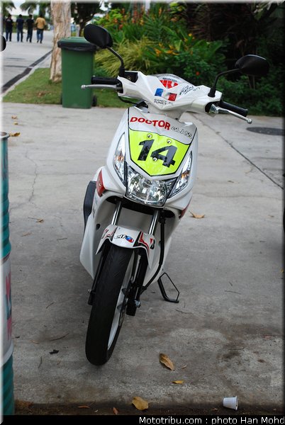 motogp_test_malaisie_2011_depuniet_13