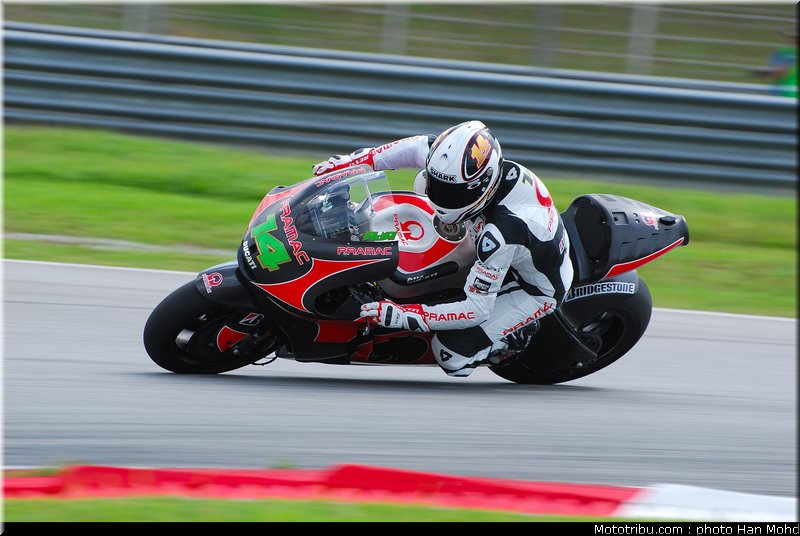 motogp_test_malaisie_2011_depuniet_24