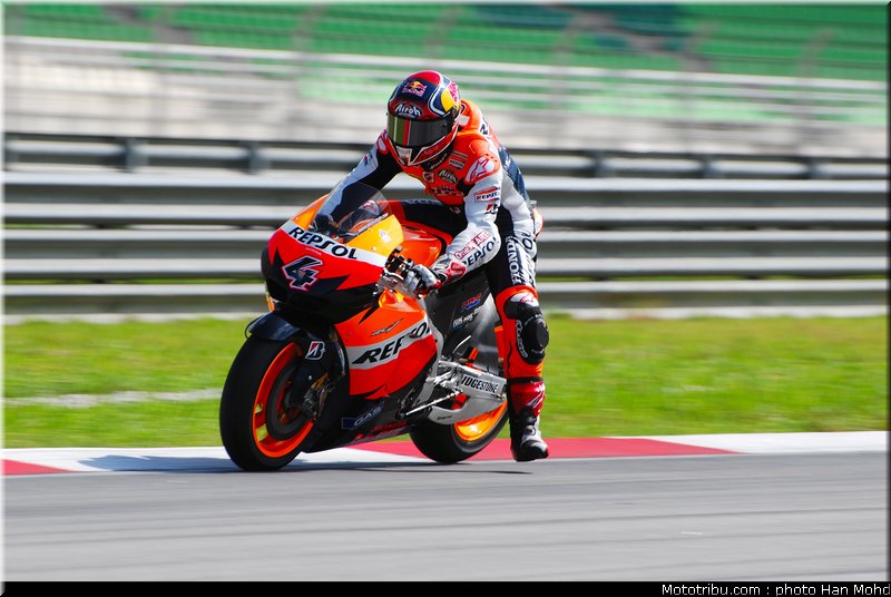 motogp_test_malaisie_2011_dovizioso_05