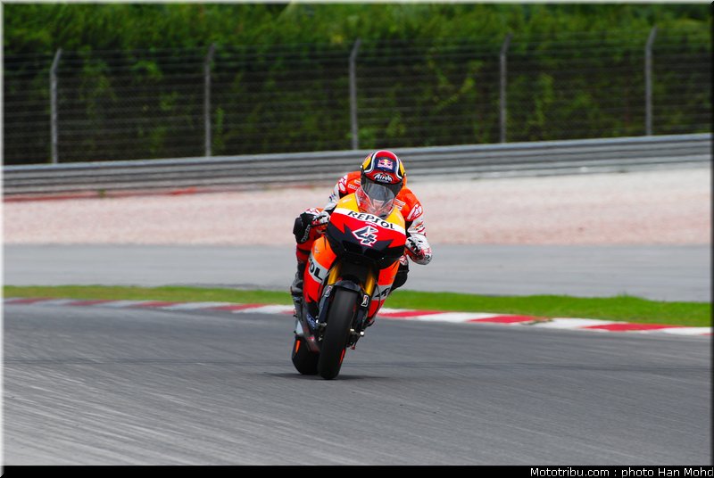 motogp_test_malaisie_2011_dovizioso_12