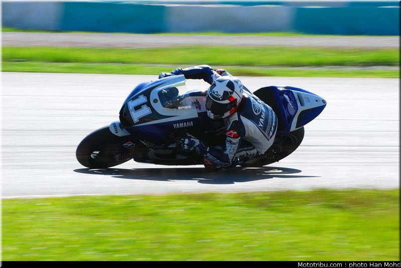 motogp_test_malaisie_2011_lorenzo_02