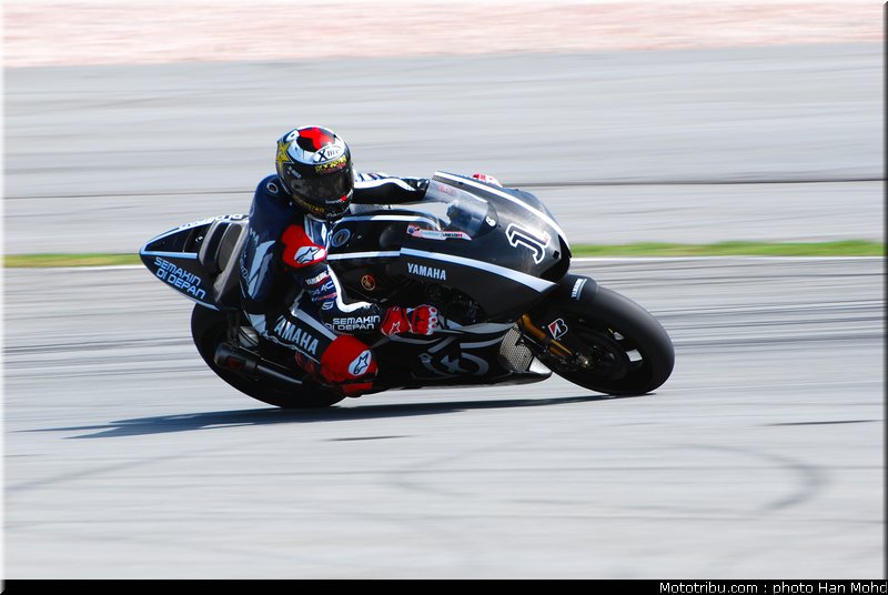 motogp_test_malaisie_2011_lorenzo_06