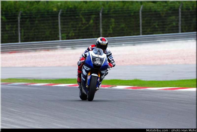 motogp_test_malaisie_2011_lorenzo_13