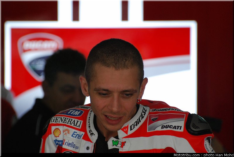 motogp_test_malaisie_2011_rossi_14