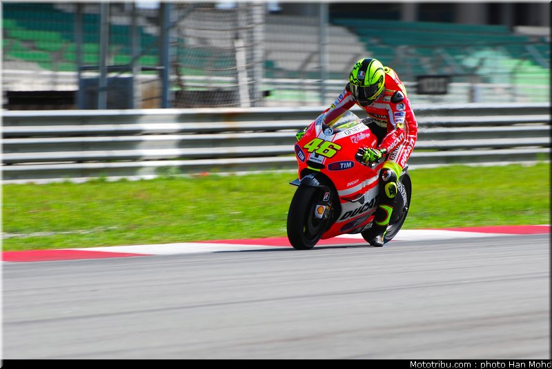 motogp_test_malaisie_2011_rossi_15