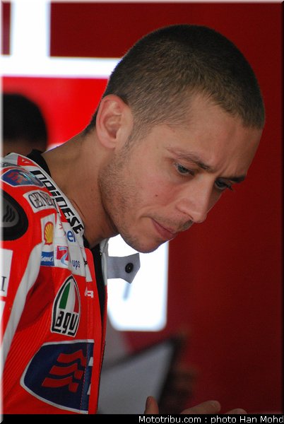 motogp_test_malaisie_2011_rossi_18