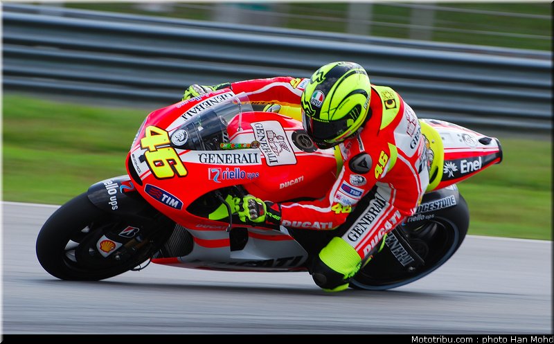 motogp_test_malaisie_2011_rossi_22