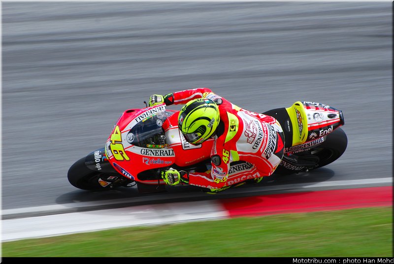 motogp_test_malaisie_2011_rossi_25