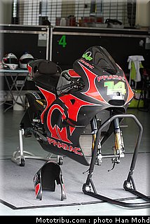 motogp_test_malaisie_2011_depuniet_07.JPG
