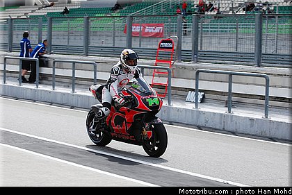 motogp_test_malaisie_2011_depuniet_28.JPG