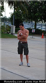 motogp_test_malaisie_2011_depuniet_30.JPG