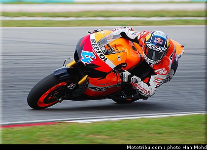 motogp_test_malaisie_2011_dovizioso_03.JPG