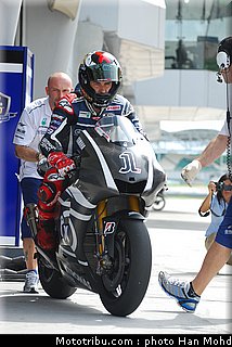 motogp_test_malaisie_2011_lorenzo_11.JPG
