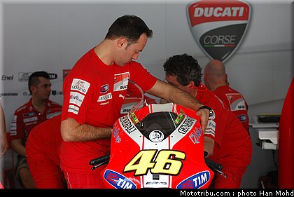 motogp_test_malaisie_2011_rossi_11.JPG
