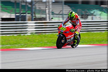 motogp_test_malaisie_2011_rossi_15.JPG